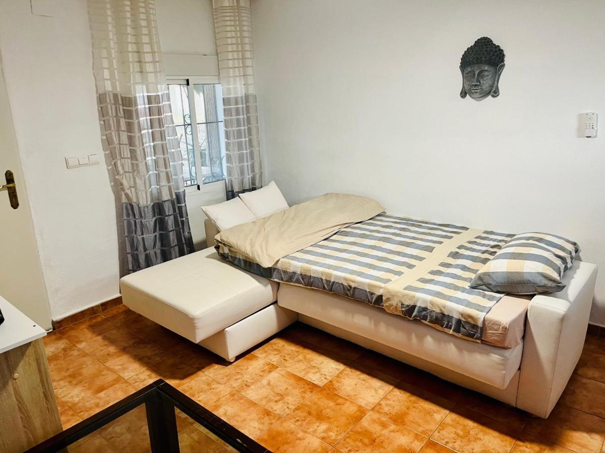 Estudio Adosado Acogedor Con Jardin, Barbacoa Y Parking Privado Alicante Exterior foto